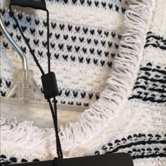 St John suit skirt and jacket size 6 NEW - Picture 2 of 8